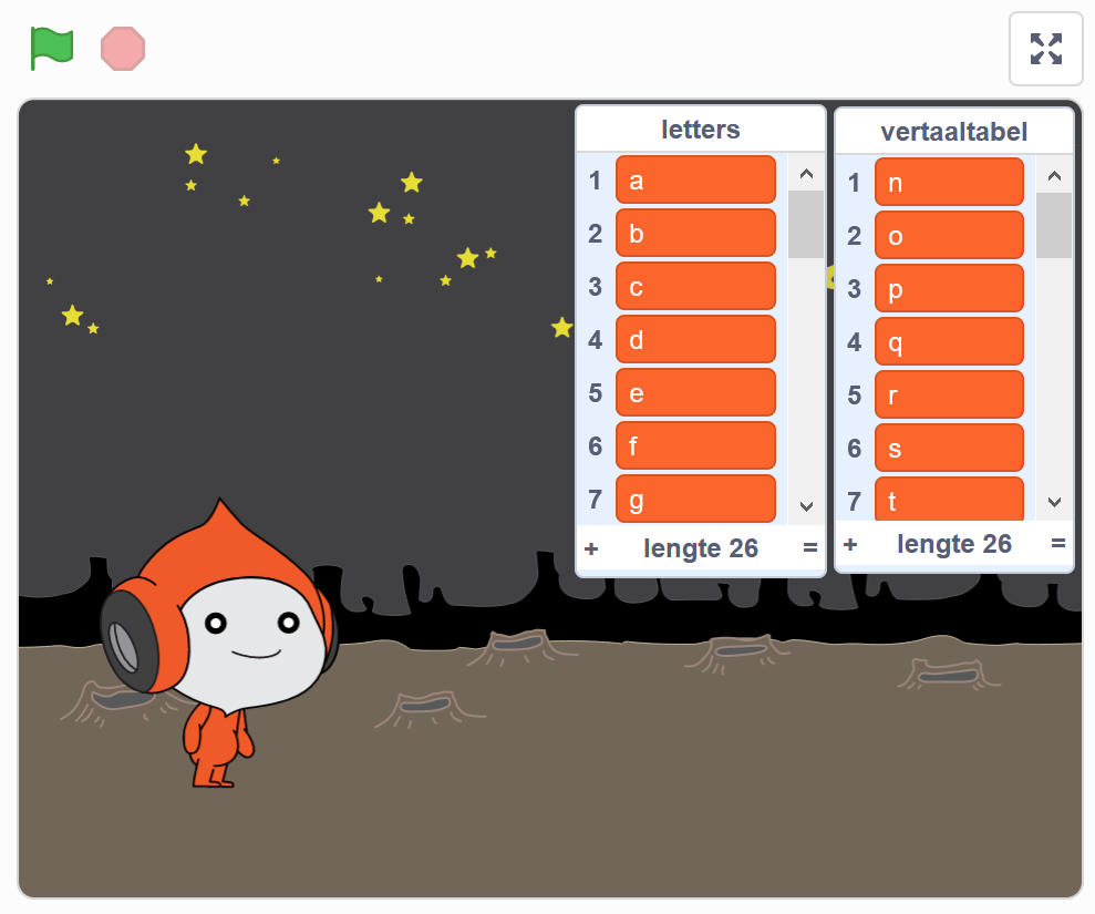 Een schermafbeelding van het uiteindelijke spel: "Geheime boodschappen met Scratch". Een alien staat op een maanlandschap. Rechtsboven staat een vertaaltabel van letter naar letter.